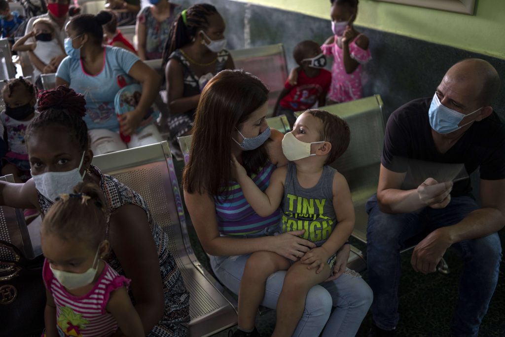 Cuba empieza a vacunar a niños de 2 a 10 años con dosis de Soberana